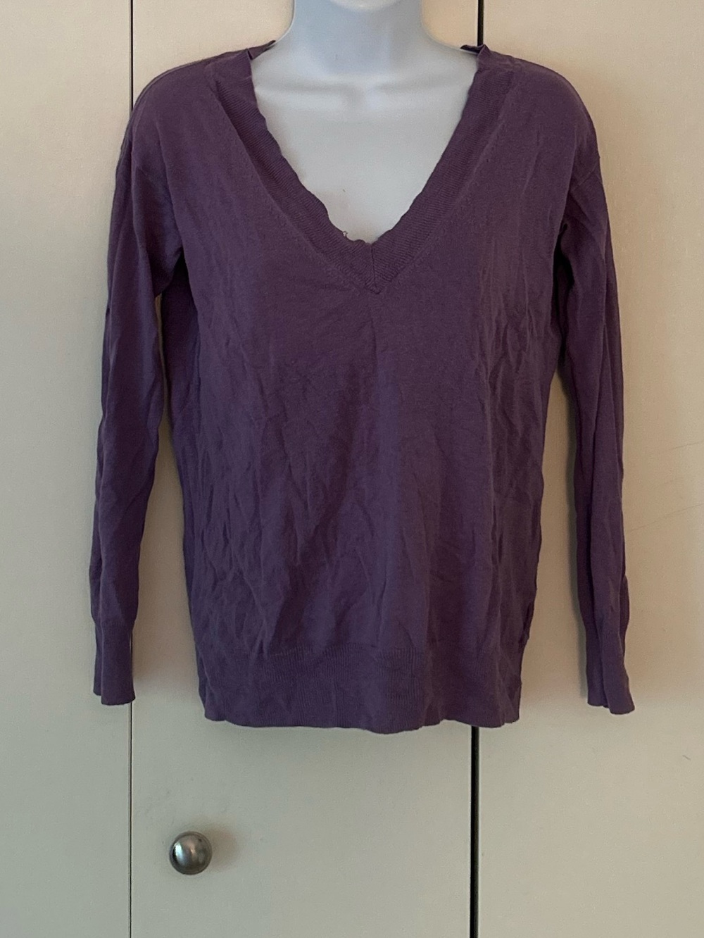 GAP Lightweight V-neck Sweater S